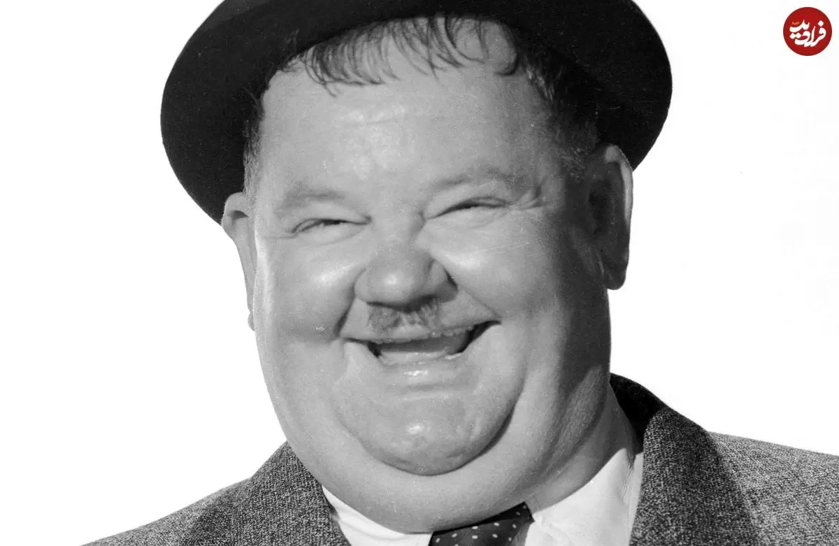 عکس| سفر در زمان؛ «الیور هاردی» در حال گلف بازی کردن در کالیفرنیا؛ سال 1312