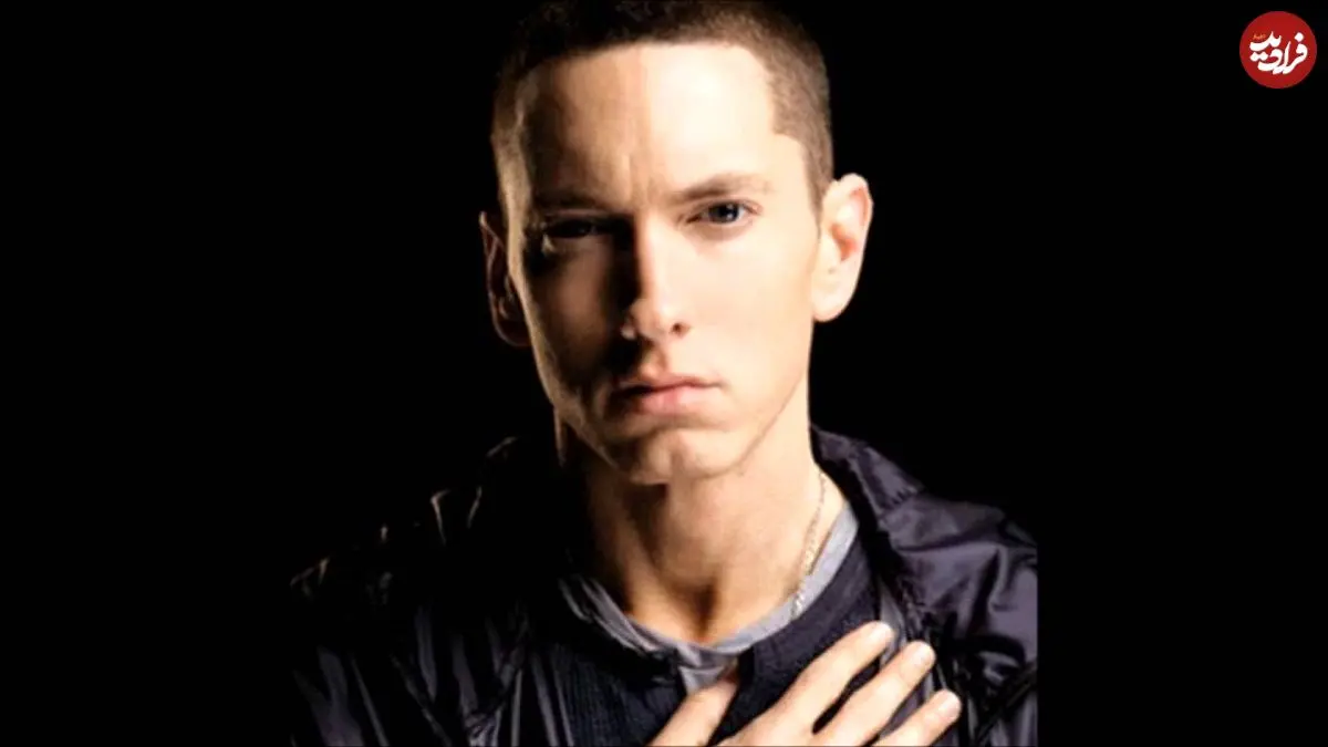 عکس| سفر در زمان؛ «امینم» در 27 سالگی و در مراسم اهدای جوایز MTV در نیویورک؛ سال 1378