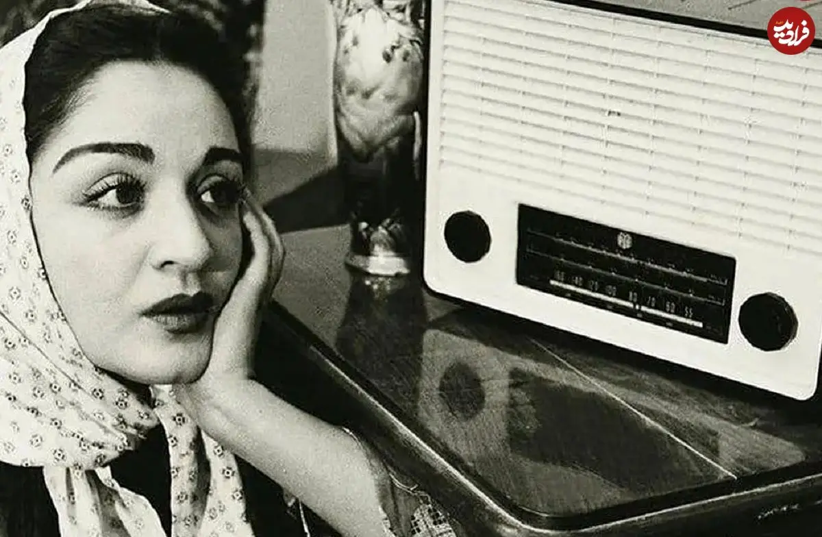 عکس| سفر در زمان؛ «شهلا ریاحی» در 89 سالگی و در شب یلدا در خانه اش؛ سال 94