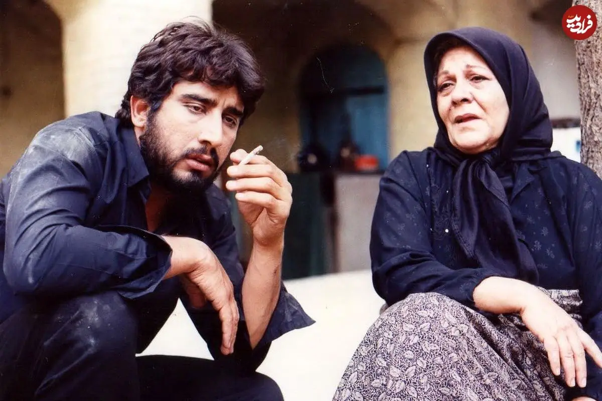 عکس| سفر در زمان؛ «علی» سریال آینه عبرت در 58 سالگی و در کنار ایرج نوذری؛ سال 1400