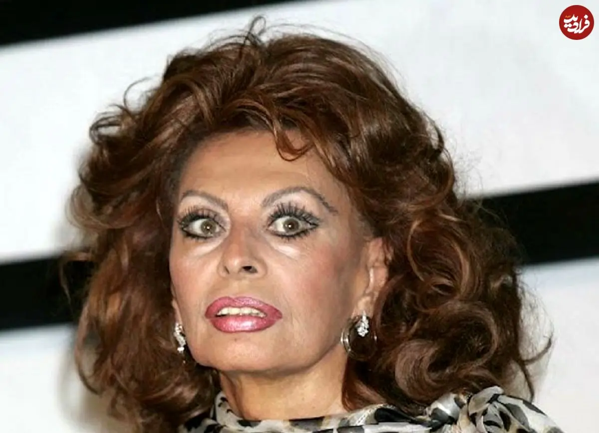 عکس| سفر در زمان؛ «سوفیا لورن 24 ساله» در ایستگاه ویکتوریا در لندن؛ سال 1337 عکس| سفر در زمان؛ «سوفیا لورن 24 ساله» در ایستگاه ویکتوریا در لندن؛ سال 1337