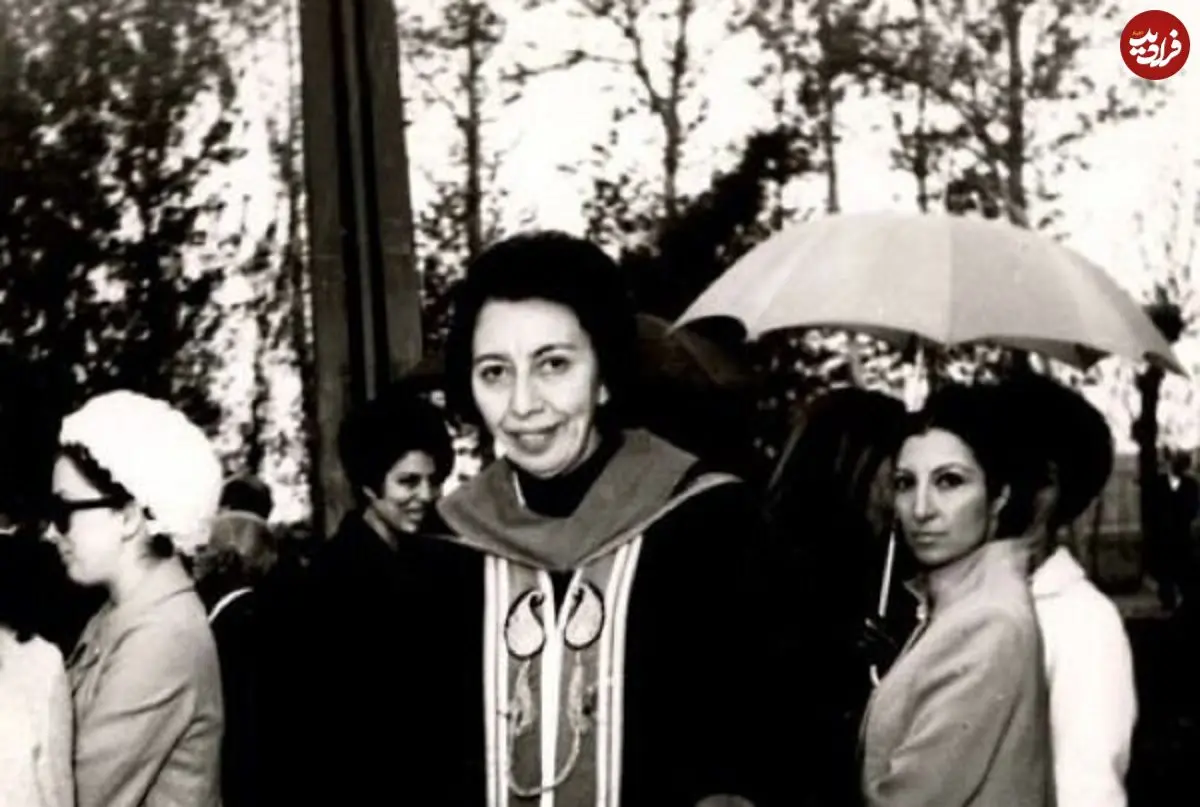 سفر در زمان؛ گفت‌وگو با نخستین زن فارغ‌التحصیل جراحی در ایران؛ حال فاتحی را داشتم که کاری غیرممکن انجام داده