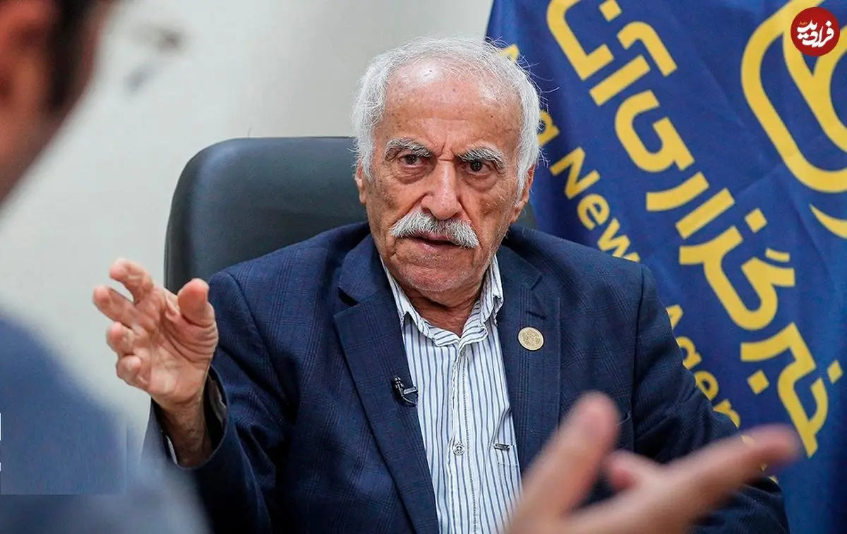 عکس| سفر زمان؛ «عزت‌الله رمضانی‌فر» در 32 سالگی در کنار «افروز»؛ سال 55