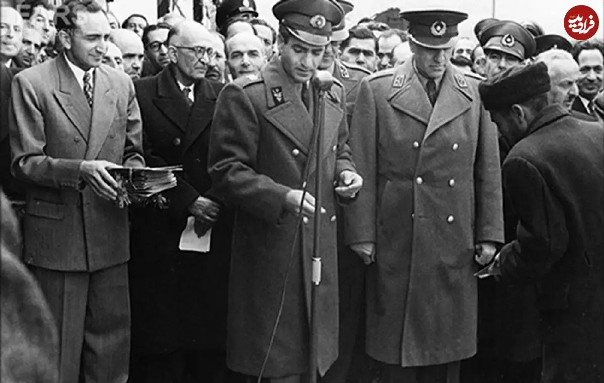 سفر در زمان؛ یادداشت‌های علم، چهارشنبه ۲۳ خرداد ۱۳۵۲: دستور دادم روزنامه‌ها عکس‌های تعظیم هیوم را بگذارند؛ شاه گفت «آنهایی را که گرفته‌اید، آزاد کنید»