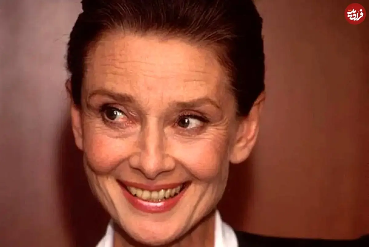 عکس| سفر در زمان؛ «آدری هپبورن، نماد زیبایی در هالیوود» در 21 سالگی؛ سال 1328