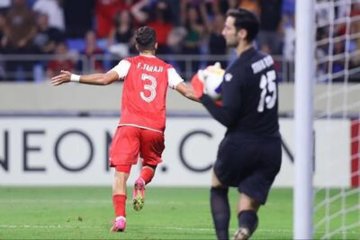 تراکتور از مدافع سابق پرسپولیس، درس عبرت ساخت! - پارس فوتبال