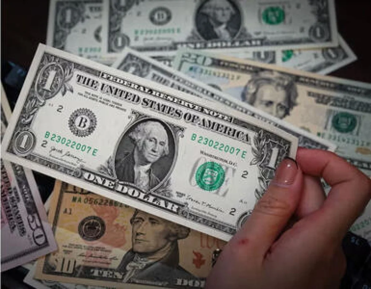 قیمت دلار و قیمت یورو امروز یکشنبه ۱۴ دی ۱۴۰۴ + جدول