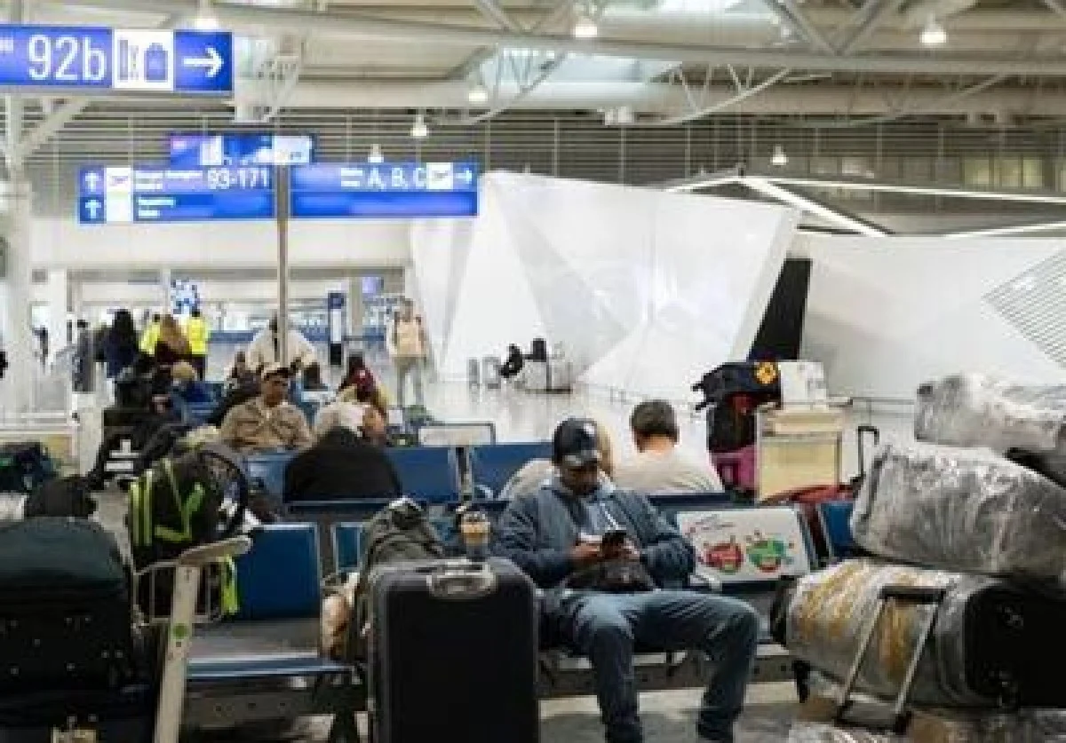 نقص فنی تمامی فرودگاه‌های یونان را فلج کرد - تسنیم