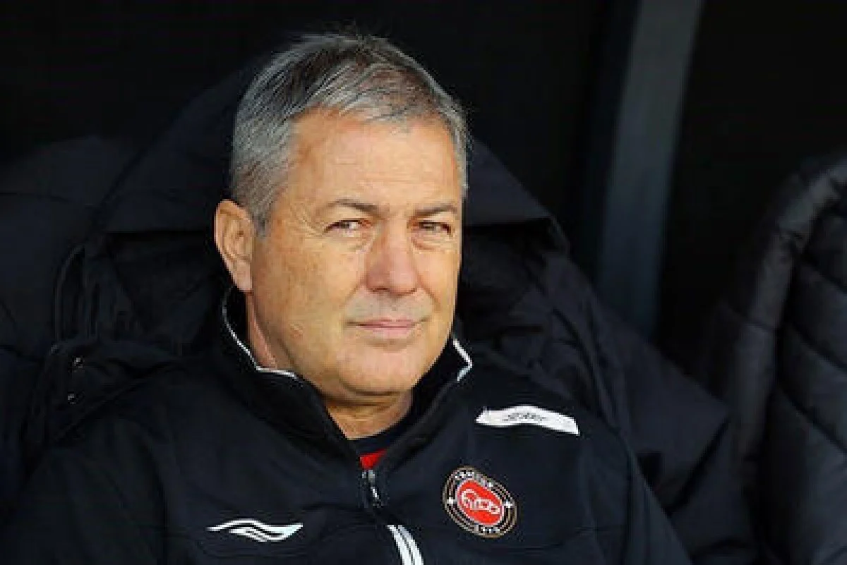 اسکوچیچ تیغ تغییرات را روی ستاره‌های تراکتور کشید