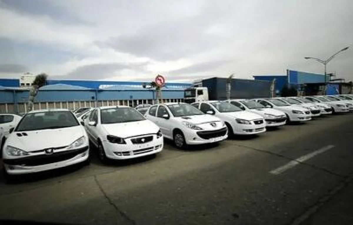 قیمت خودرو امروز دوشنبه ۱۴۰۴/۱۰/۱۵+ جدول