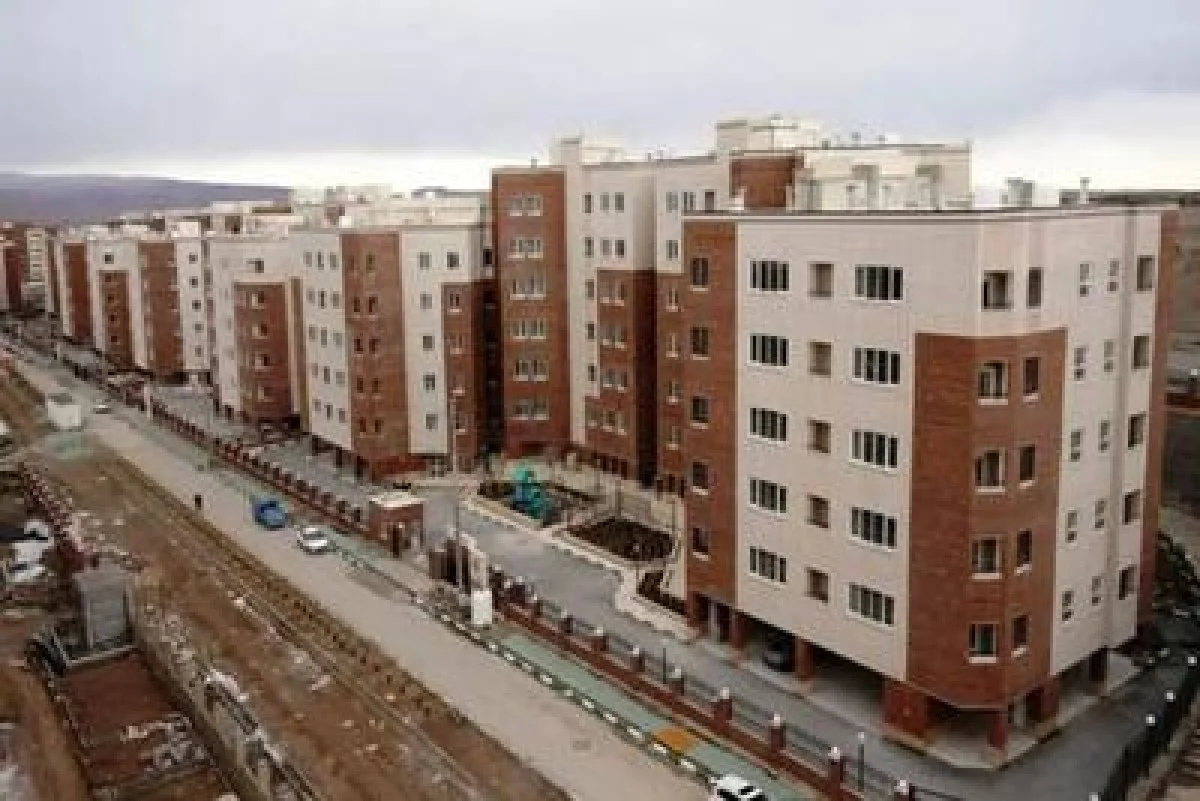 دولت زمینه را برای تسهیل دسترسی مردم به مسکن مناسب مهیا کند