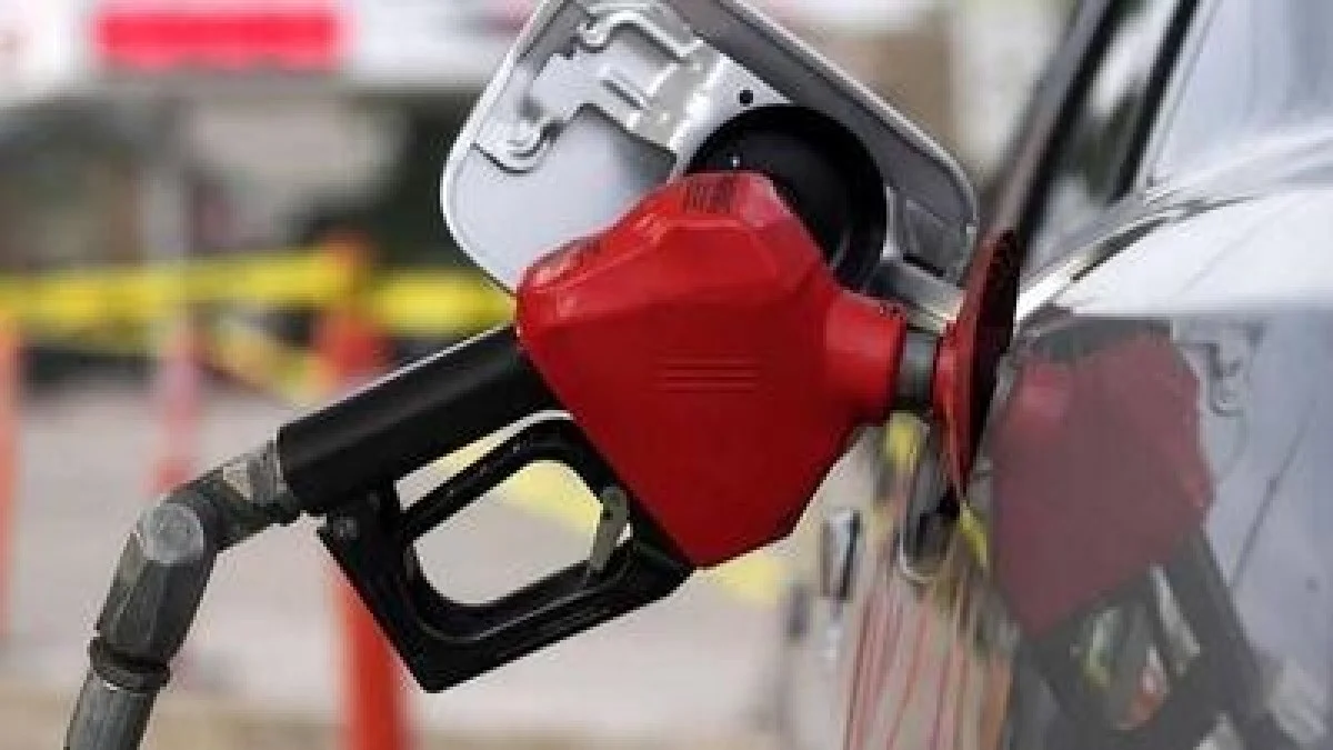 بنزین سوپر ارزان شد + جدول قیمت