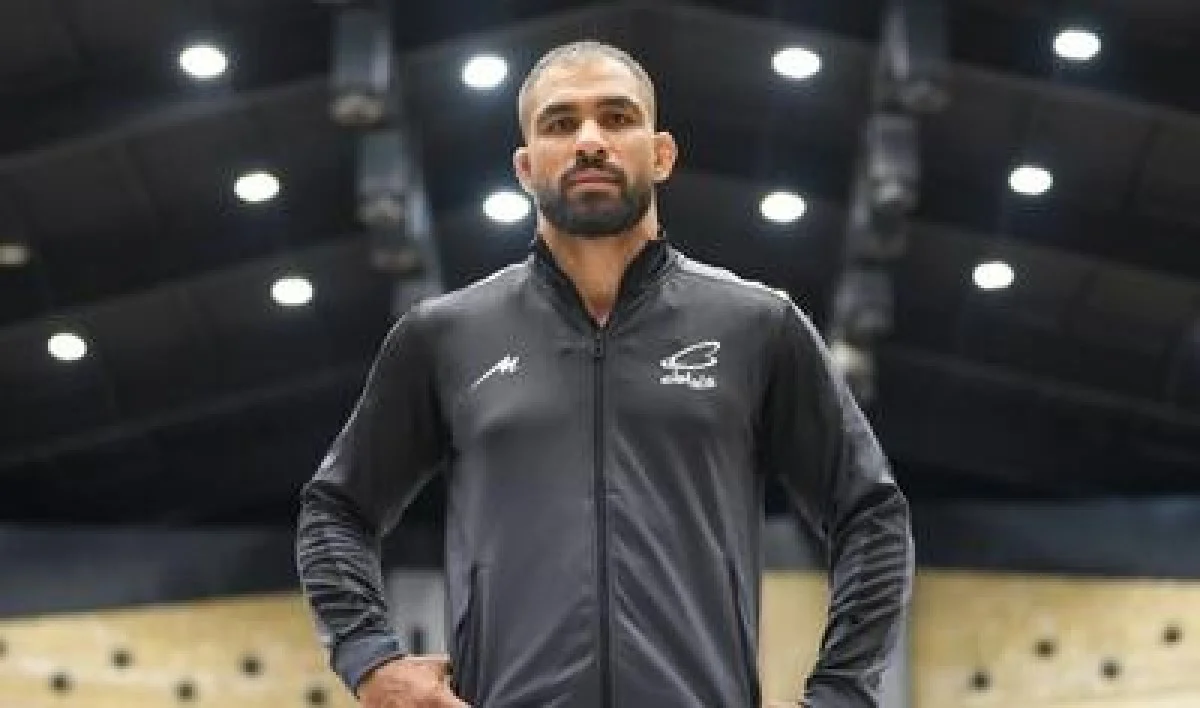 تیم کشتی دهلی با ۲۶ لاک هادی وفایی پور را جذب کرد