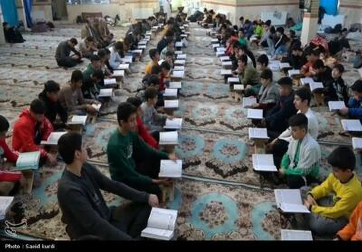 حضور بیش از 600 معتکف در مساجد بیجار فیلم - تسنیم