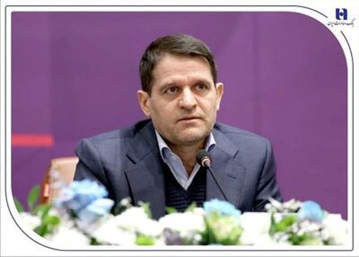 نخستین همایش هم‌اندیشی بانک صادرات ایران با فعالان صنعت پتروشیمی برگزار شد/ معاون وزیر نفت و مدیرعامل شرکت ملی صنایع پتروشیمی: توسعه سرمایه‌گذاری در پتروشیمی بدون بانک‌های بزرگ امکان‌پذیر نیست