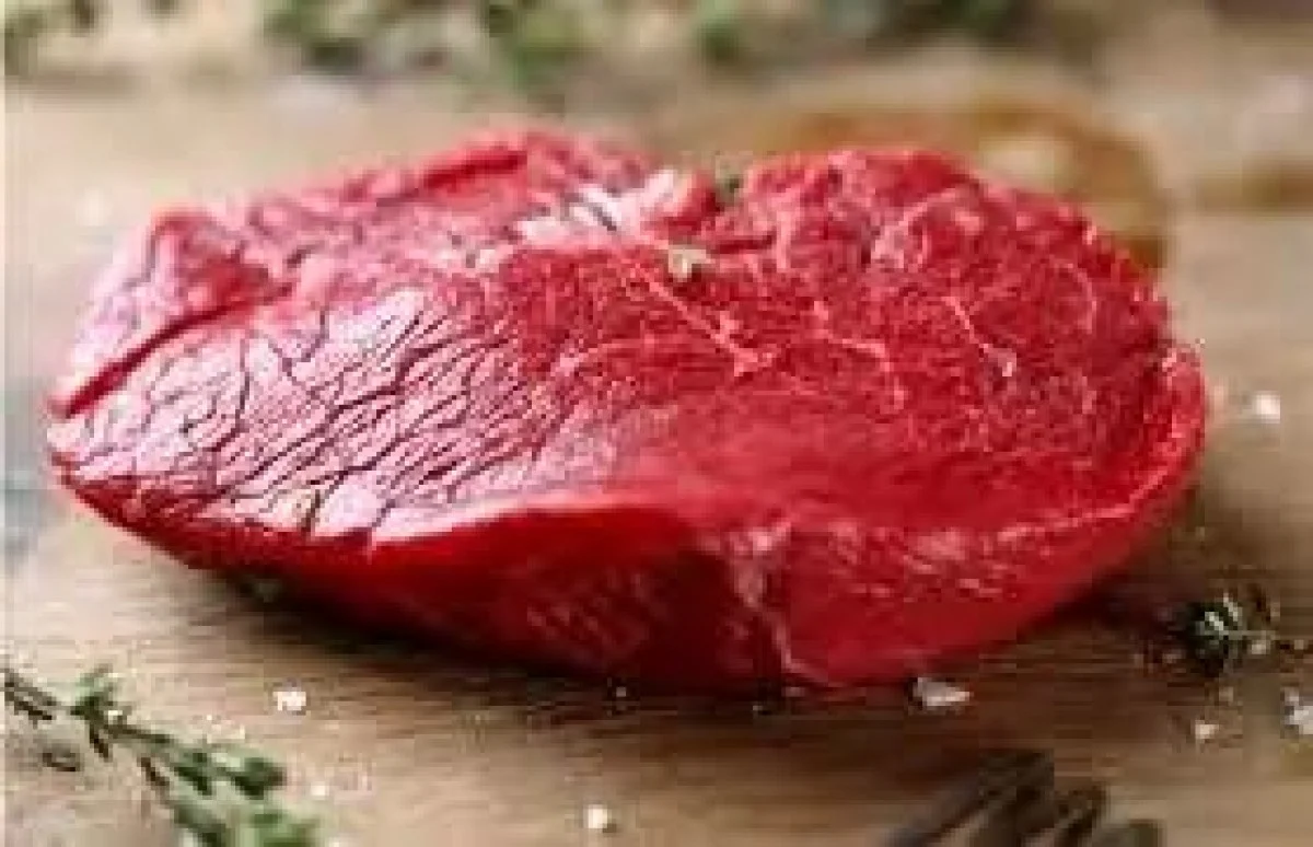 قیمت گوشت قرمز امروز دوشنبه ۱۵ دی ۱۴۰۴/ گوشت گوساله چند؟