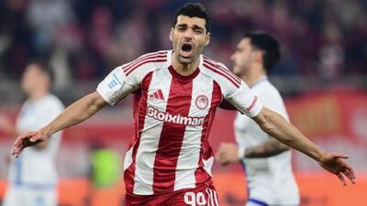 طارمی باز هم در یک کشور اروپایی جام گرفت - پارس فوتبال