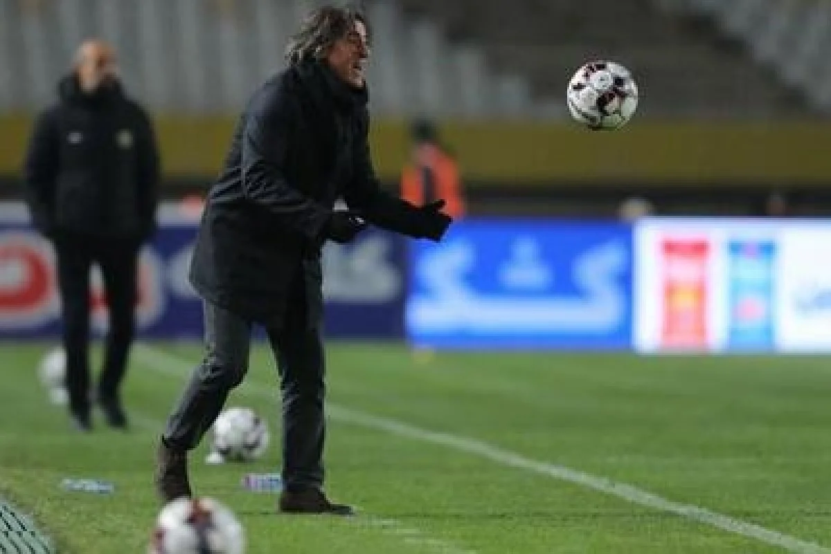 فریبا: حتی اگر به سپاهان می‌باختیم هم نباید ساپینتو را عوض می‌کردیم