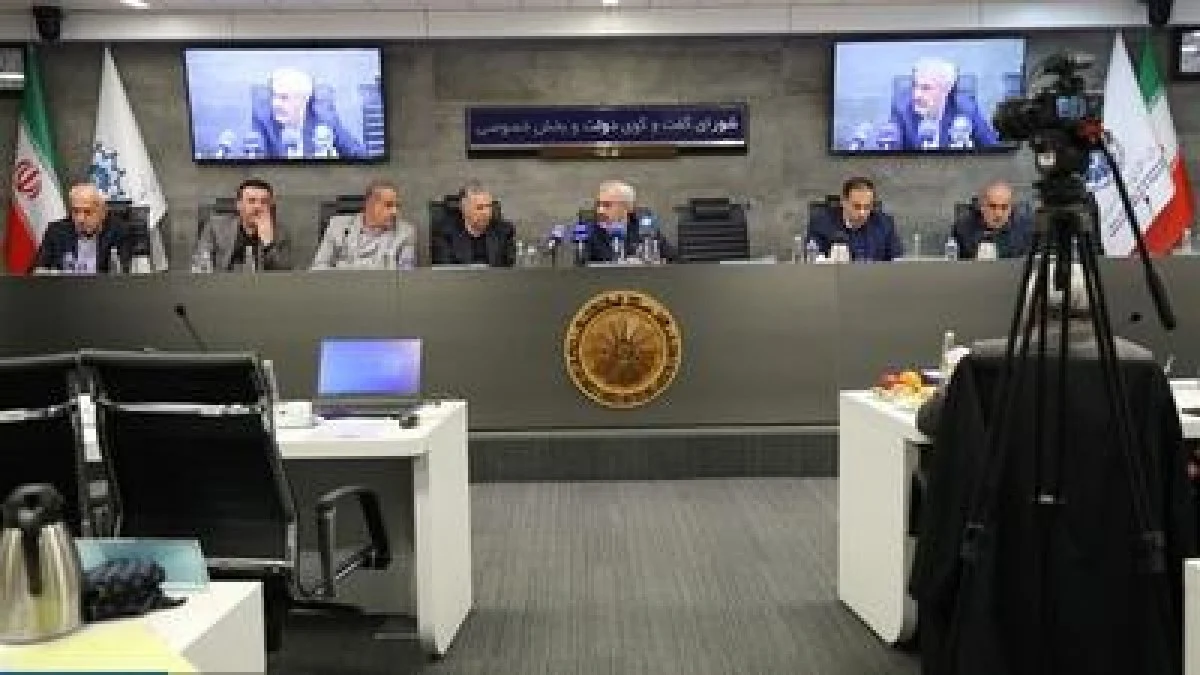 وزارت اقتصاد سامانه‌های فضای کسب‌وکار را ساماندهی می‌کند | تخصیص ارز دارو همچنان با نرخ ترجیحی