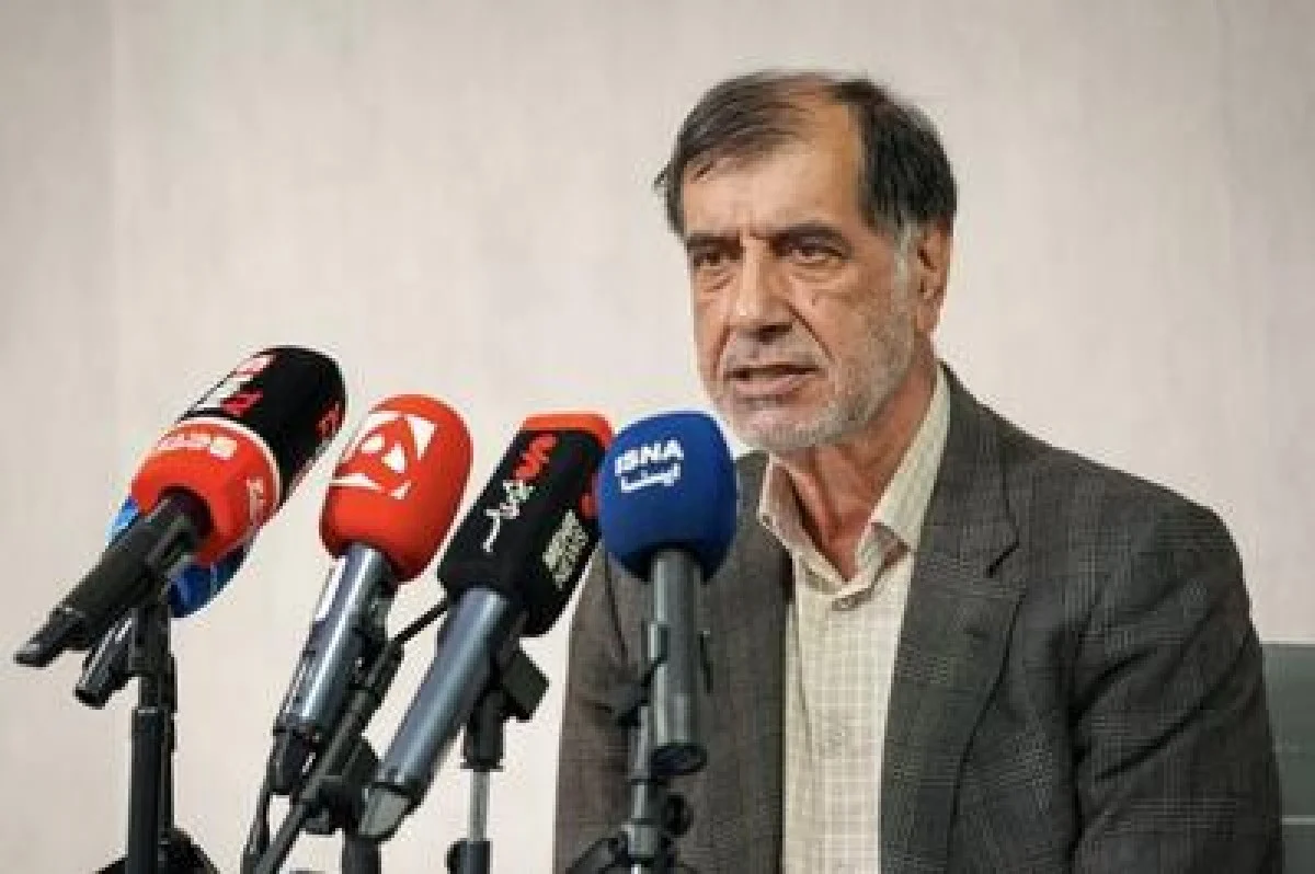 باهنر: نمی‌توانیم دور کشور سیم خاردار بکشیم و خودمان همه مشکلات اقتصادی را حل کنیم