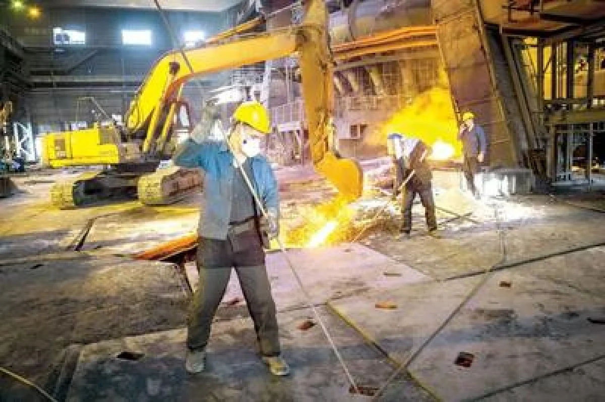 آغاز مذاکرات برای مزد منطقه‌ای/تصمیم شورای عالی کار برای کارگران