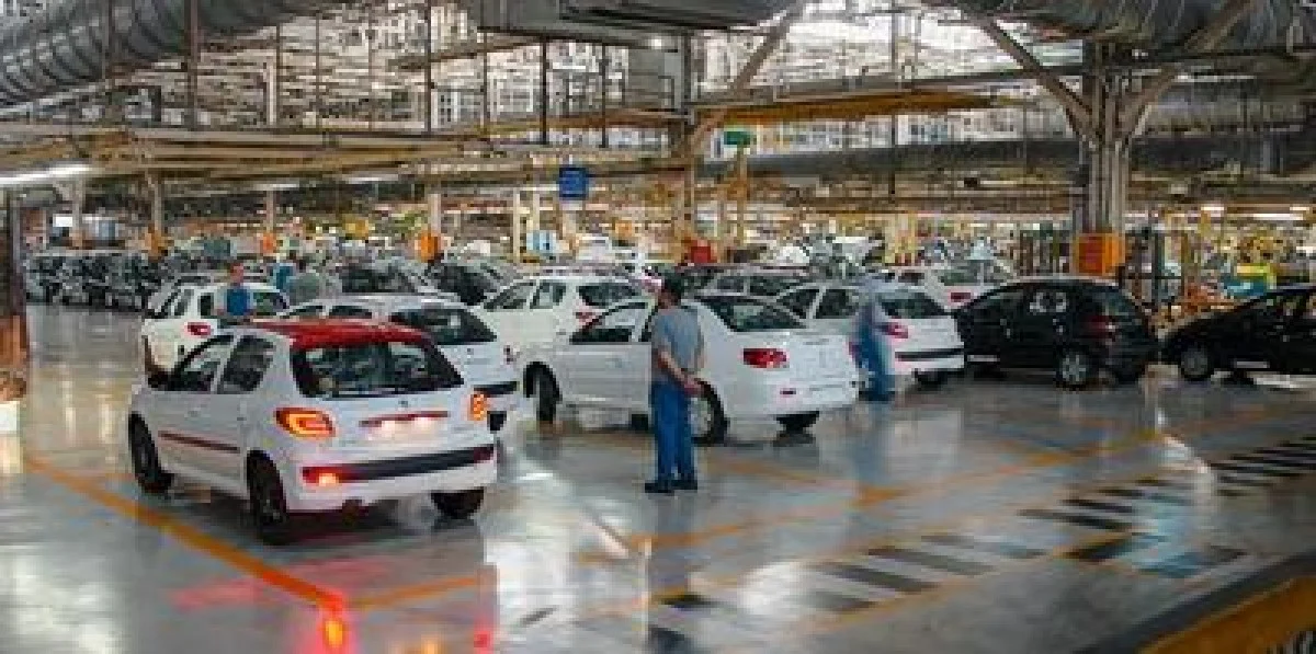 پیش‌بینی قیمت خودرو پس از تک‌نرخی شدن ارز؛ بازار در نقطه جوش