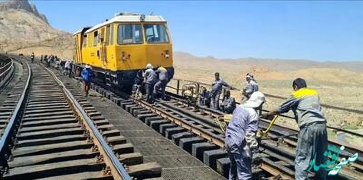 چرا کارگران تراورس دست از اعتراض برداشتند؟/ اعتراض کارگران تراورس به پایان رسید | دلیل توقف چه بود؟ | اندیشه قرن